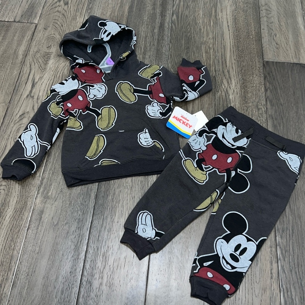 NWT Disney Mickey Mouse hooded sweatshirt jogger pants set. For boy or a girl